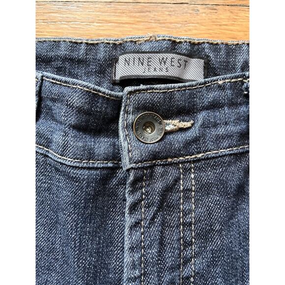 NINE WEST Jeans Bootcut Distressed Jeans sz 8/28 Long (Actual sz 31W) - Picture 4 of 15